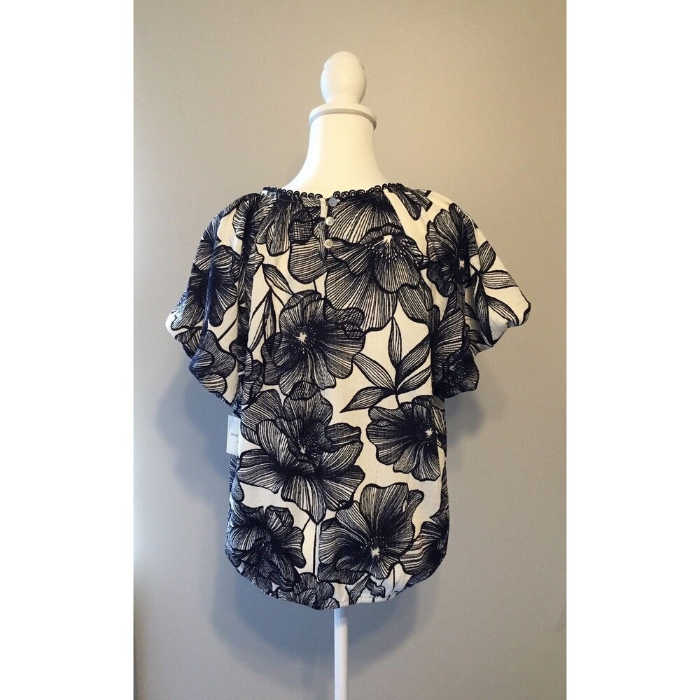 Sunset & Harper Blue Floral Short Sleeve Blouse Sz Large Bubble Hem Crochet Neck - Picture 11 of 15